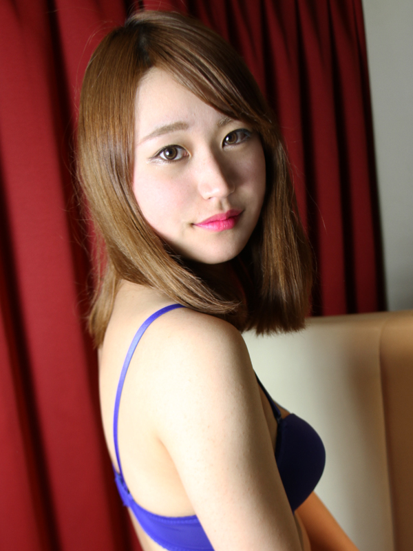 Distance・阪神尼崎 あいな 27歳 T：160　B：84(C)　W：56　H：84